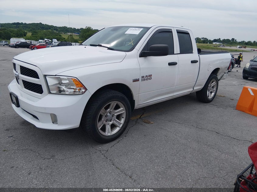 Vin: 1c6rr7ft7js135125, lot: 45767523, ram 1500 express  4x4 6'4 box 20182