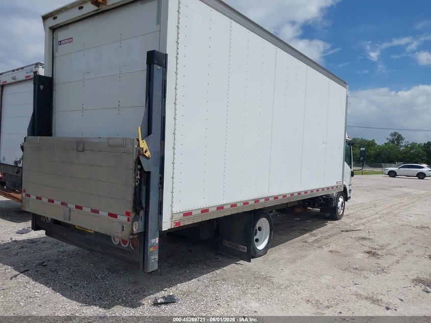 2016 ISUZU NPR HD GAS REG VAN N/A