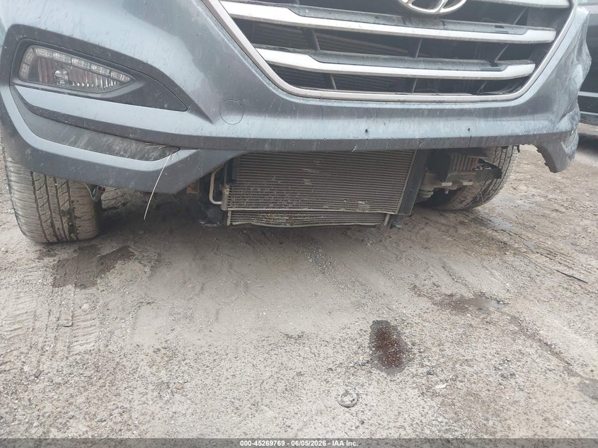 2017 HYUNDAI TUCSON auction photo 6