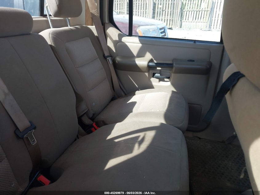 2005 Ford Explorer Sport Trac Adrenalin/Xls/Xlt VIN: 1FMDU77K15UA98196 Lot: 45269979
