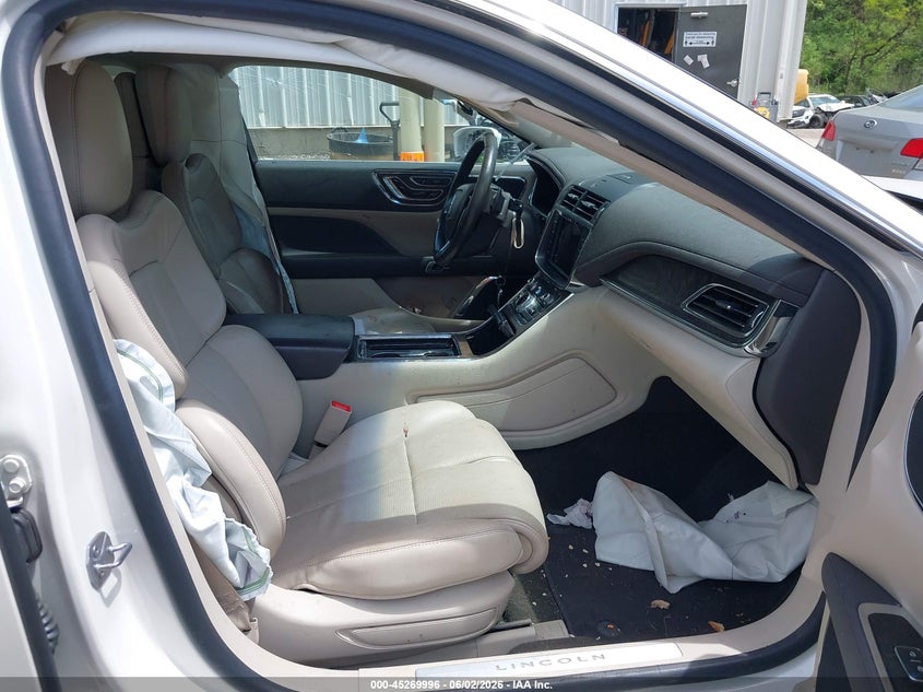 2019 LINCOLN CONTINENTAL auction photo 5