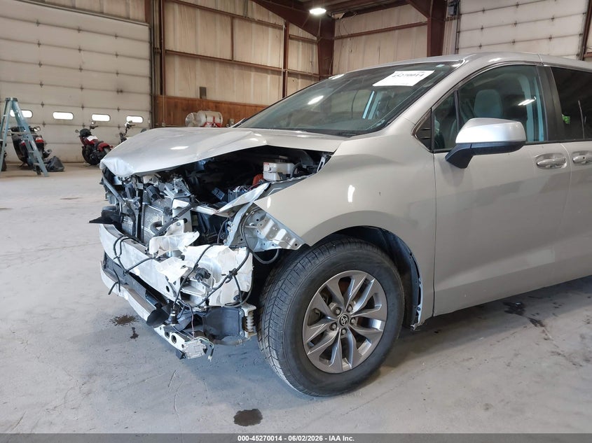 2022 Toyota Sienna Le VIN: 5TDKSKFC9NS066034 Lot: 45270014