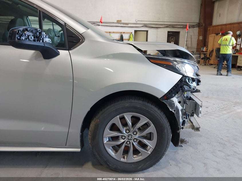 2022 Toyota Sienna Le VIN: 5TDKSKFC9NS066034 Lot: 45270014