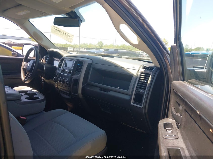 2019 RAM 1500 CLASSIC auction photo 5