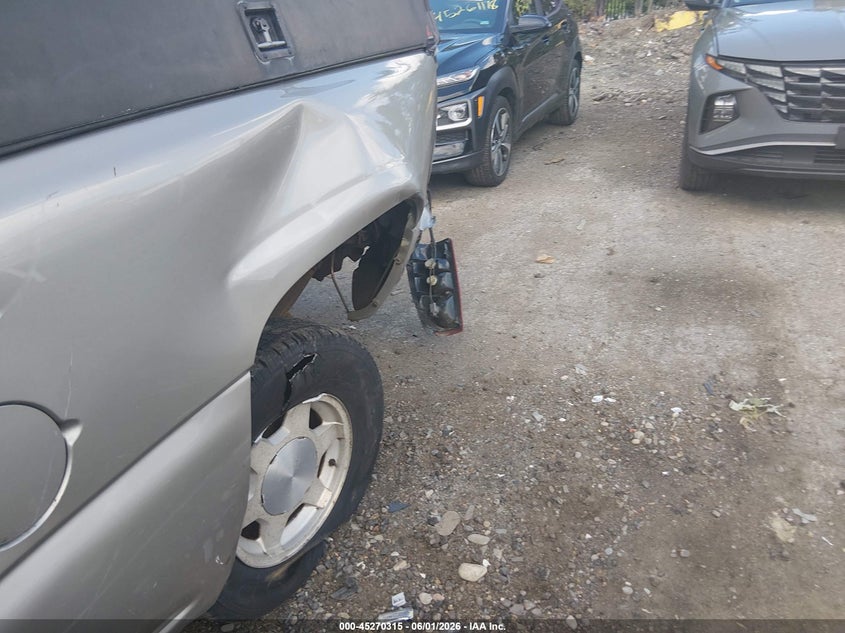 2003 GMC Sierra 1500 Sle VIN: 2GTEK19V831165579 Lot: 45270315