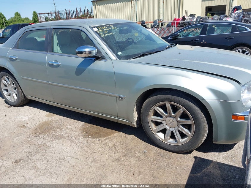 2006 CHRYSLER 300C — zdjęcie z aukcji