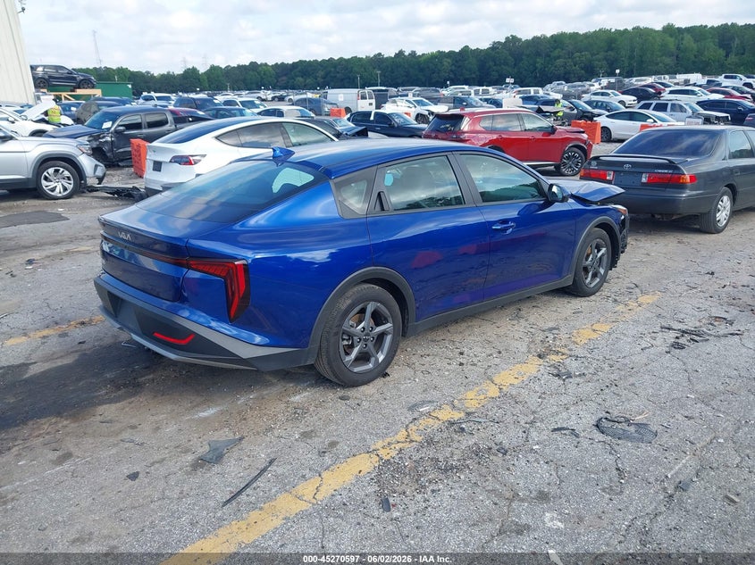 2025 KIA K4 auction photo 4