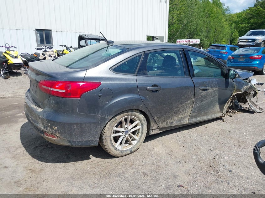 Vin: 1fadp3f2xhl321552, lot: 45768459, ford focus se 20174