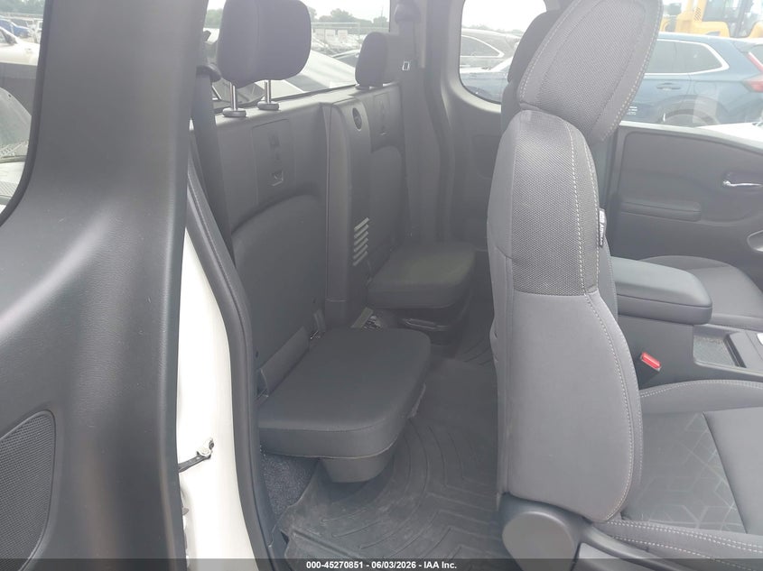 2025 NISSAN FRONTIER auction photo 8