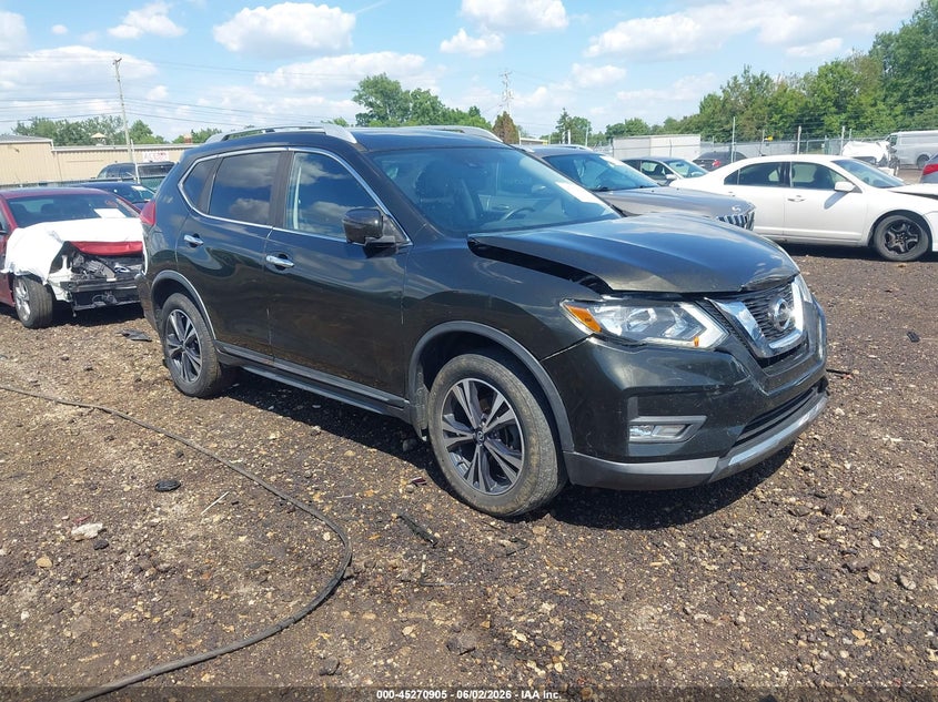 2017 NISSAN ROGUE SL