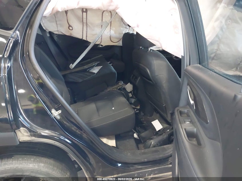 2023 GMC TERRAIN auction photo 8