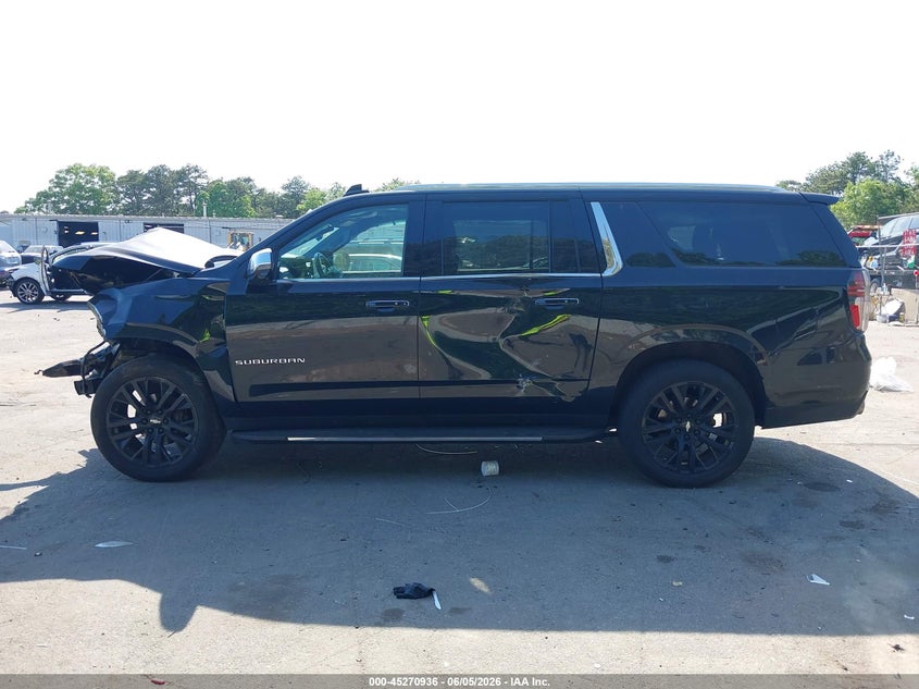 CHEVROLET SUBURBAN - zdjęcie 14