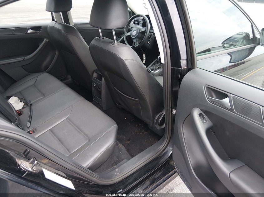 2012 VOLKSWAGEN JETTA auction photo 8