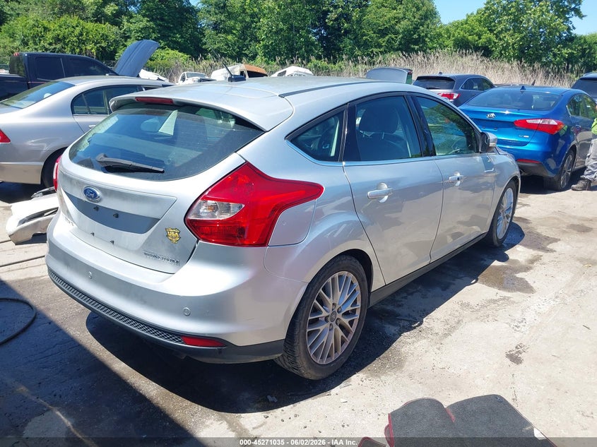 2014 FORD FOCUS auction photo 4