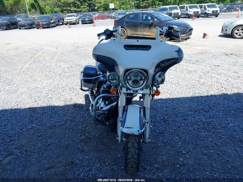 2021 HARLEY-DAVIDSON ELECTRA GLIDE MOTO 2