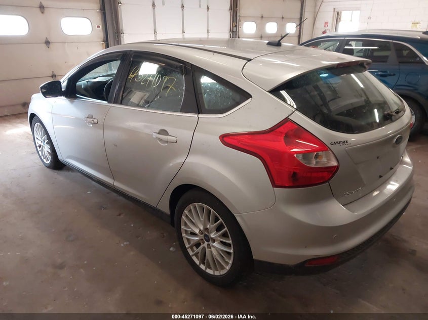 Vin: 1fahp3m21cl153233, lot: 45768921, ford focus sel 20123