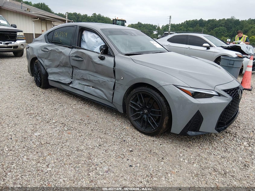Vin: jthgz1e20r5037584, lot: 45769304, lexus is 350 f sport 2024 img_1
