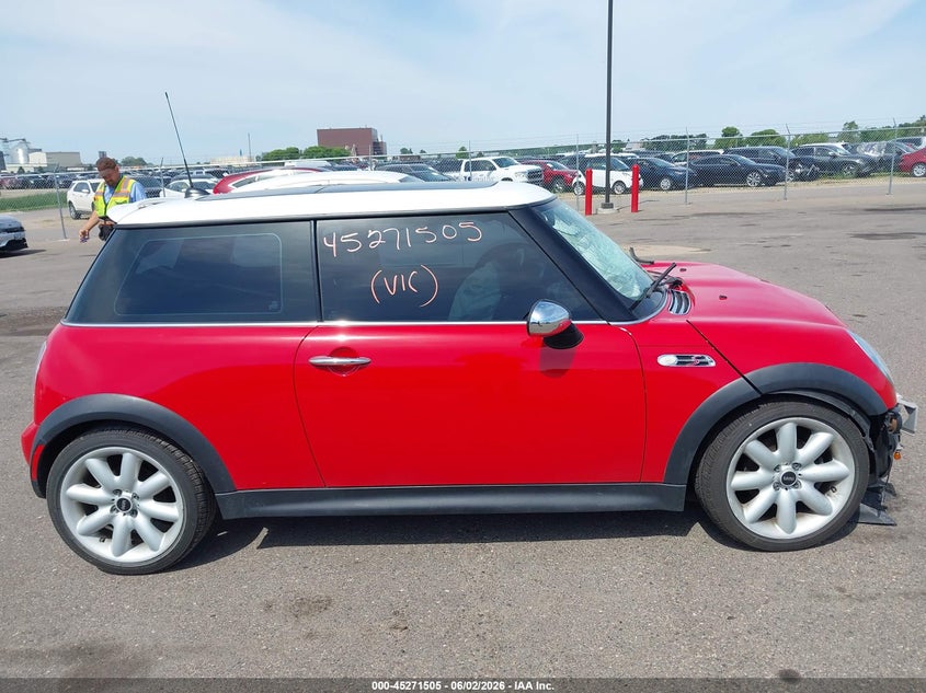 2006 Mini Cooper S VIN: WMWRE33546TL23182 Lot: 45271505