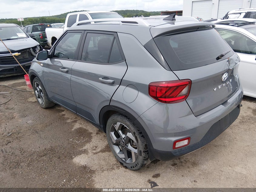 Vin: kmhrc8a33nu183895, lot: 45769437, hyundai venue sel 20223