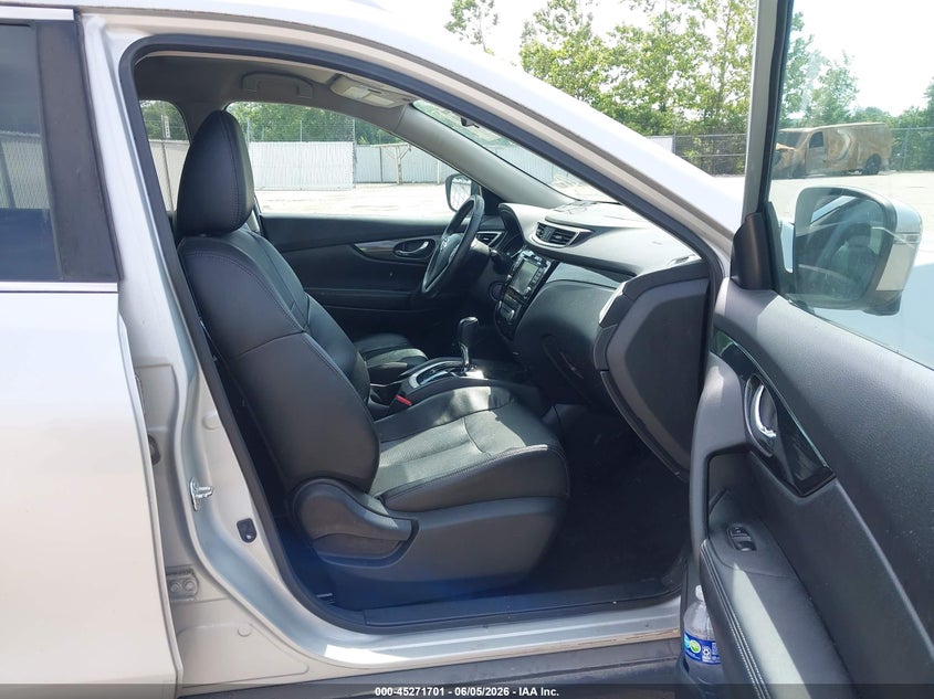 2016 NISSAN ROGUE auction photo 5