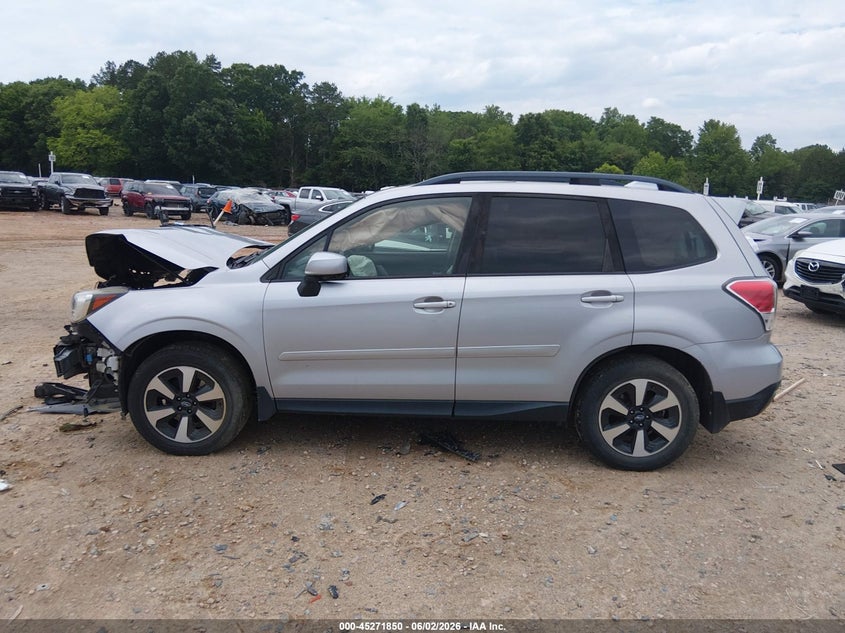 2017 Subaru Forester 2.5I Premium VIN: JF2SJAGC6HH422770 Lot: 45271850
