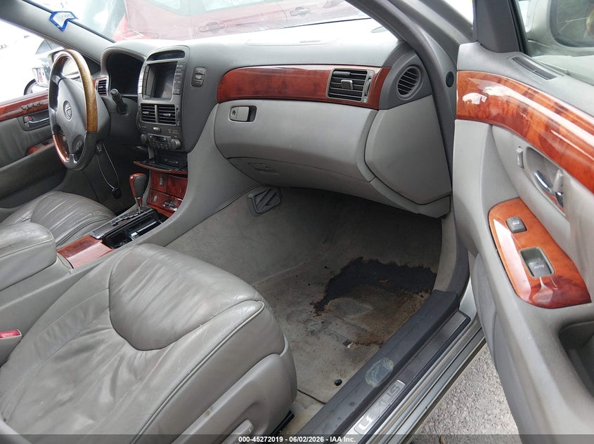 2002 LEXUS LS 430 auction photo 5