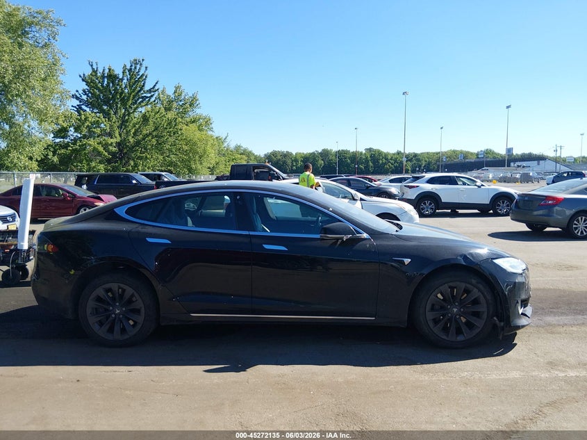 2018 Tesla Model S 100D/75D/P100D VIN: 5YJSA1E26JF259102 Lot: 45272135