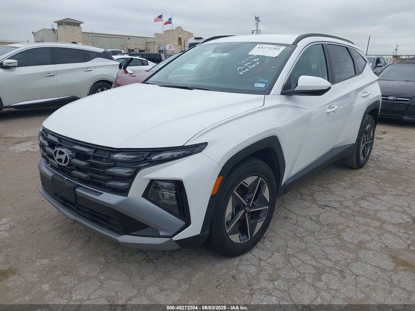 2026 HYUNDAI TUCSON auction photo 2
