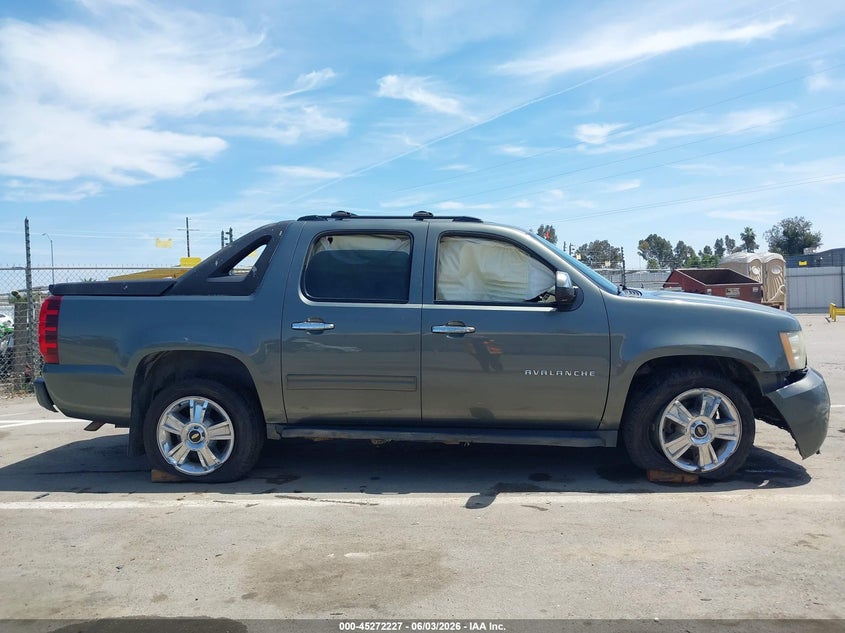 2011 Chevrolet Avalanche 1500 Ls VIN: 3GNMCEE03BG144565 Lot: 45272227