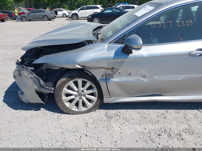 2019 TOYOTA CAMRY auction photo 6