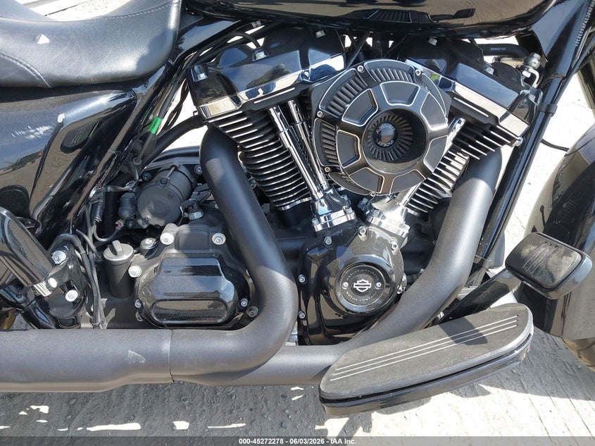 2018 Harley-Davidson Flhxs Street Glide Special VIN: 1HD1KRC39JB663838 Lot: 45272278