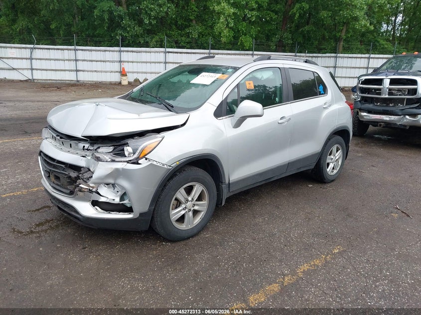 2020 CHEVROLET TRAX auction photo 2