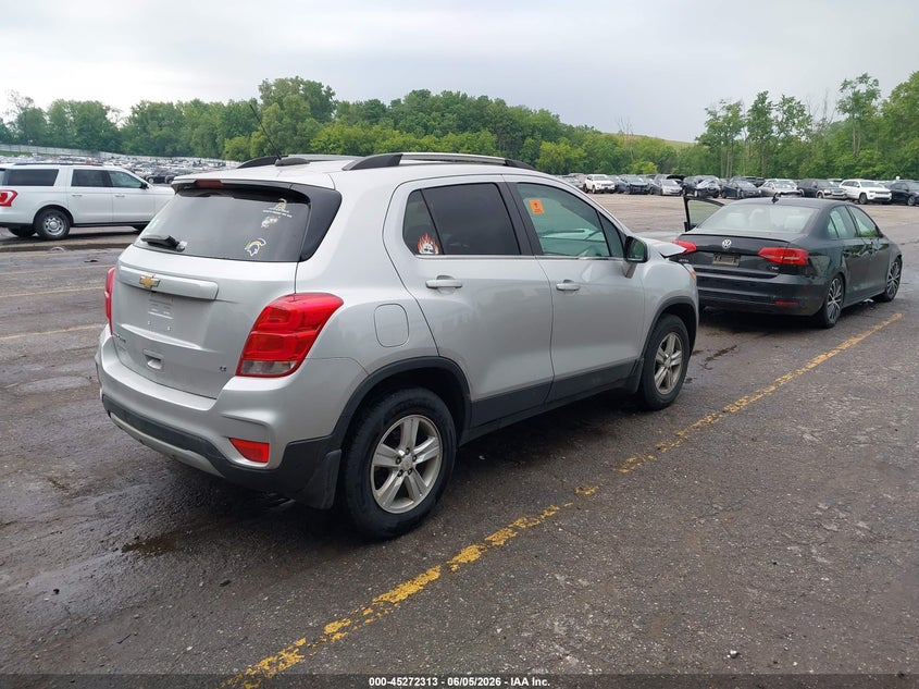 2020 CHEVROLET TRAX auction photo 4