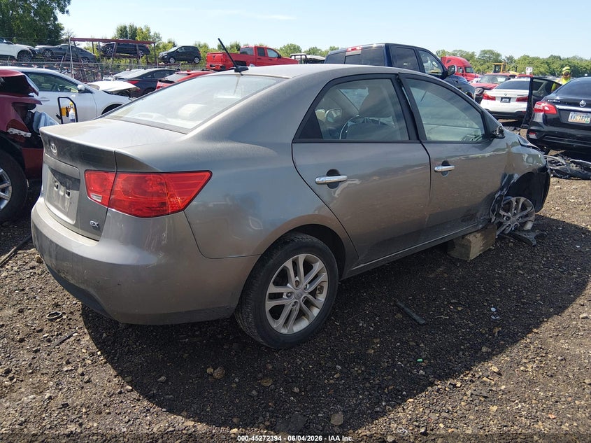 2011 KIA FORTE auction photo 4