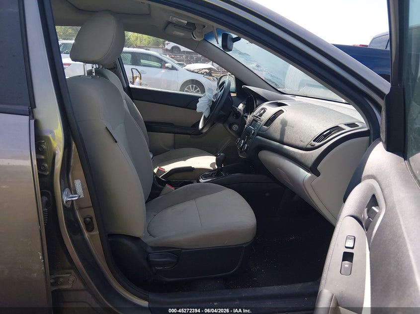 2011 KIA FORTE auction photo 5