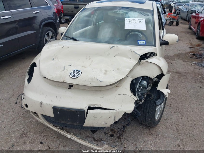 2010 Volkswagen New Beetle 2.5L VIN: 3VWRG3AG9AM034174 Lot: 45272407