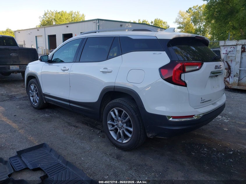2024 GMC TERRAIN auction photo 3