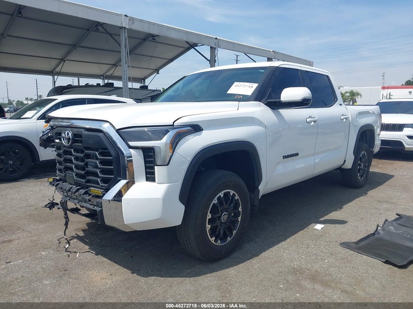 2024 TOYOTA TUNDRA auction photo 2