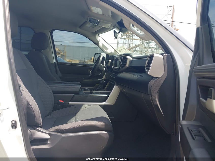 2024 TOYOTA TUNDRA auction photo 5