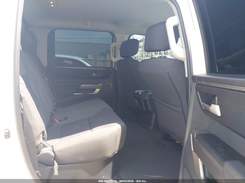 2024 TOYOTA TUNDRA auction photo 8