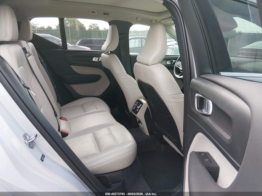 2021 Volvo Xc40 T5 Inscription VIN: YV4162UL2M2577851 Lot: 45272793