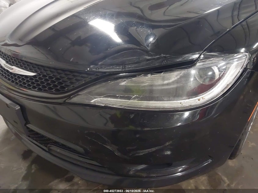 2015 CHRYSLER 200 auction photo 6