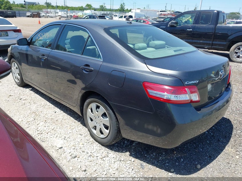 Vin: 4t1bf3ekxbu175236, lot: 45770728, toyota camry le 20113