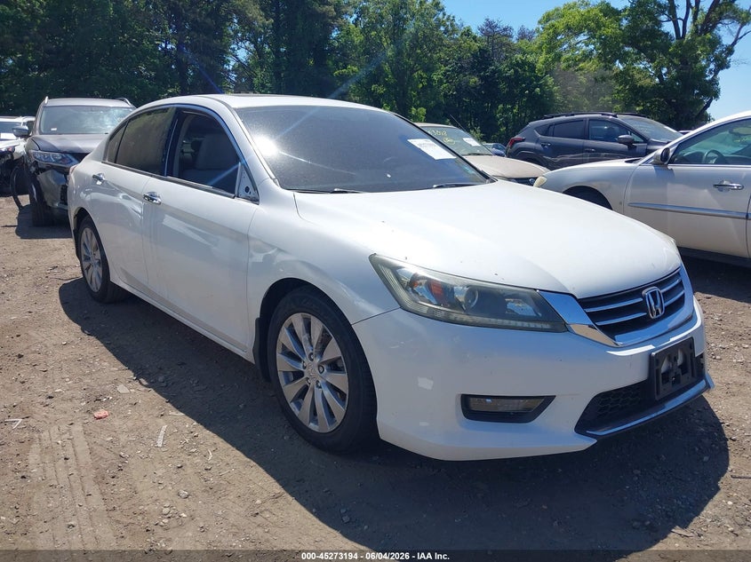 2015 HONDA ACCORD auction photo 1
