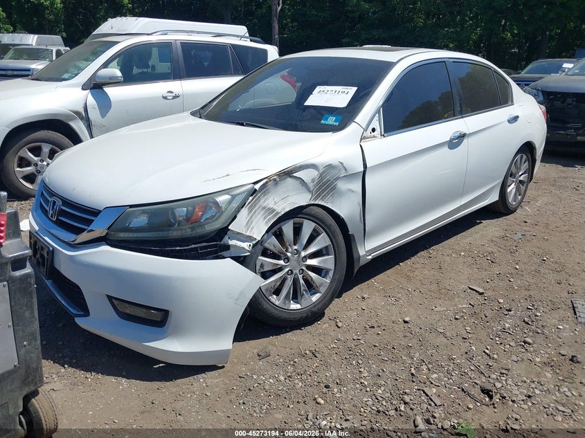 2015 HONDA ACCORD auction photo 2
