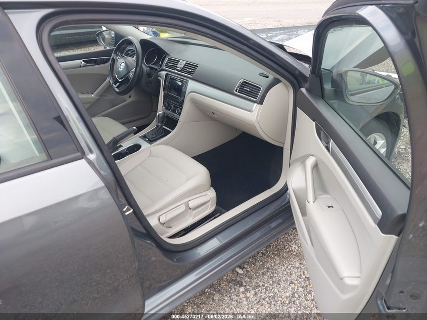 AtlanticExpress - Volkswagen Passat