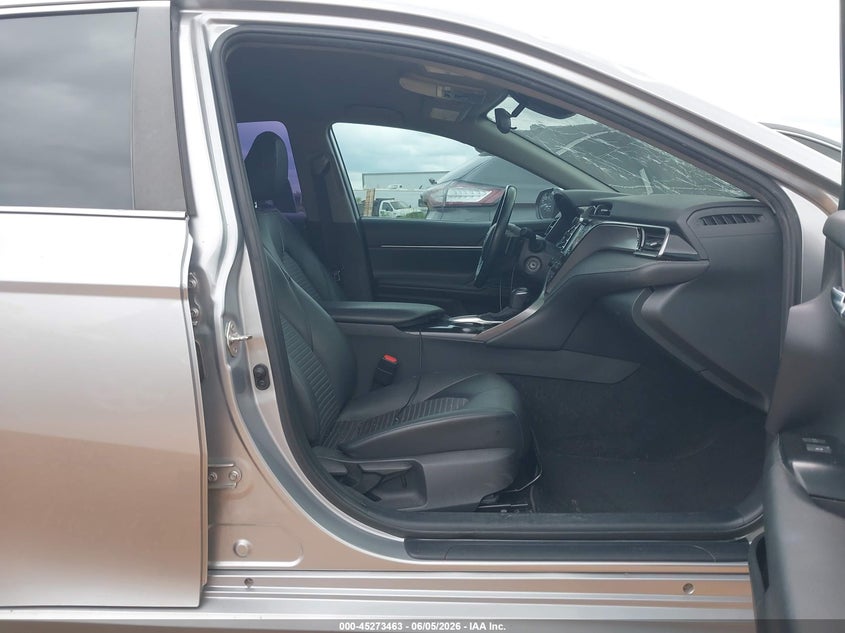 2020 TOYOTA CAMRY auction photo 5