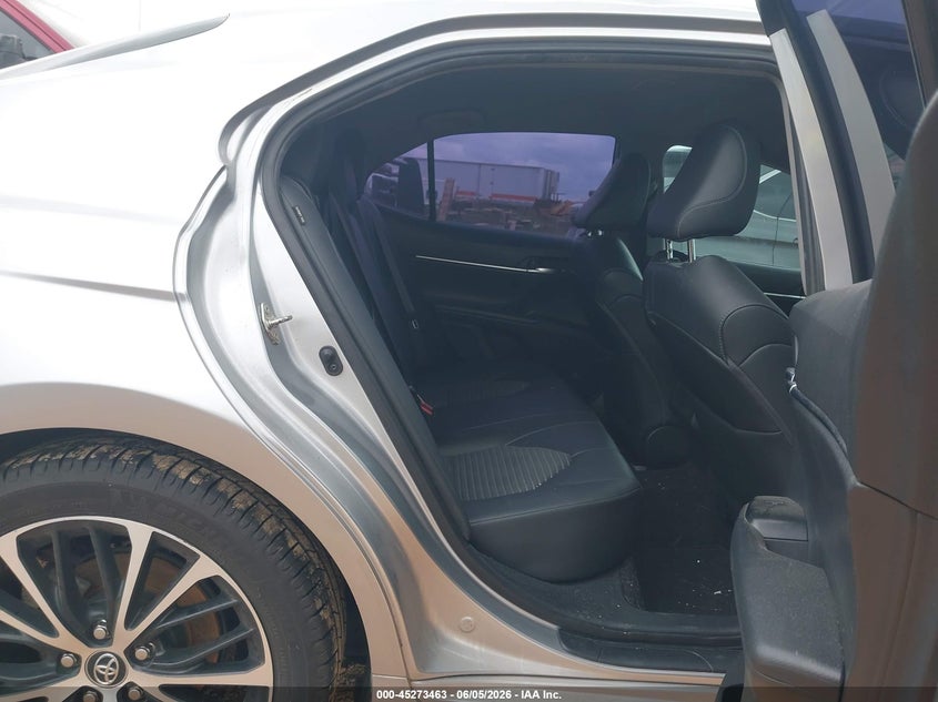 2020 TOYOTA CAMRY auction photo 8