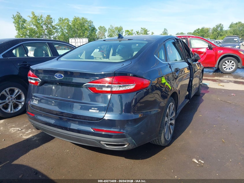 Vin: 3fa6p0t96lr236565, lot: 45771313, ford fusion se 20204