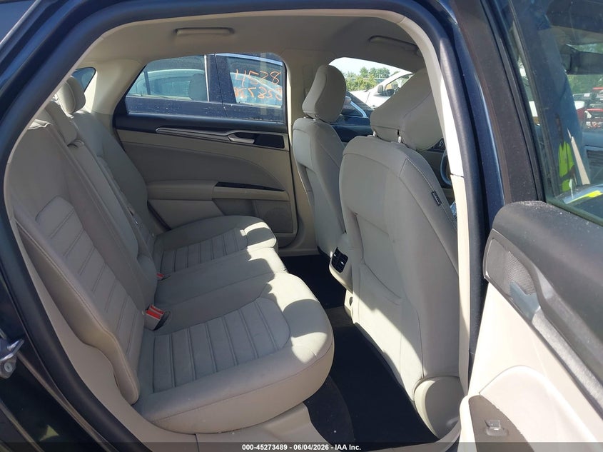 2020 Ford Fusion Se VIN: 3FA6P0T96LR236565 Lot: 45273489
